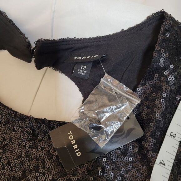 NEW Torrid black sequin cap sleeve back cutout fit and flare‎ holiday dress 12 - Picture 5 of 12
